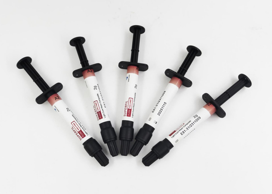 مادة ملء أسنان قابلة للتدفق 2g / حقنة Nano Hybrid Light Cure Composite